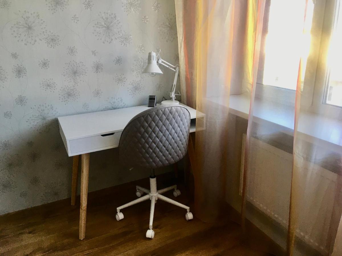 Stuudio 17 Apartment Kuressaare Bagian luar foto